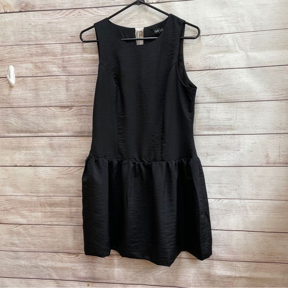 FAB’RIK TIE BACK DRESS IN BLACK - Picture 1 of 7